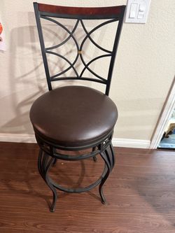 Bar stools / chairs