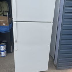 Used Refrigerator G&E