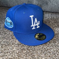 LA dodgers fitted hat size 8