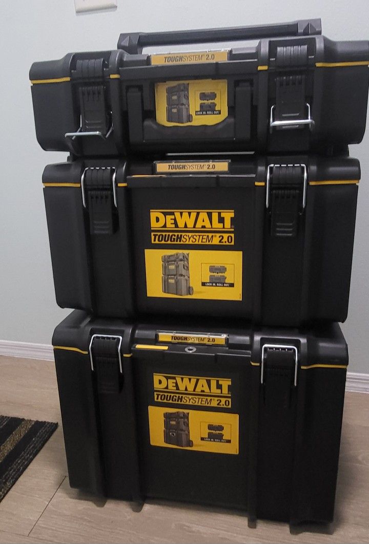 DEWALT TOUGHSYSTEM 2.4 24" TOWER TOOL BOX SYSTEM (3 PIECE SET)