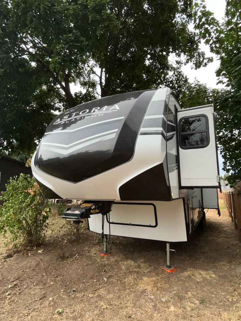 2021 Dutchman Astoria