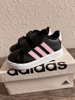 Adidas Toddler Shoes Size 6 – Velcro Sneakers