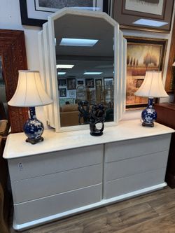 Retro Dresser