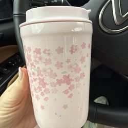 Starbucks Cherry Blossom SS 2026 VIRAL