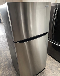 Frigidaire Top Freezer Fridge – Stainless, Clean, 30"