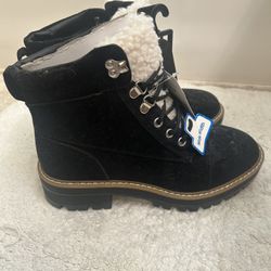 Ladies Brand New Boots 