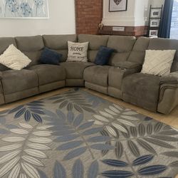 Recliner Couches 