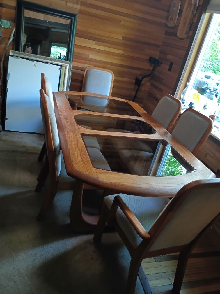 Oak Glass Top Table w/6 Chairs