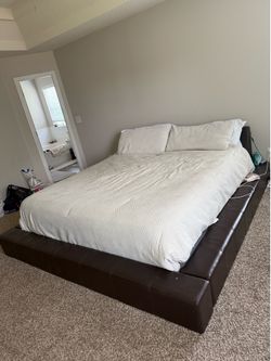 King size bed