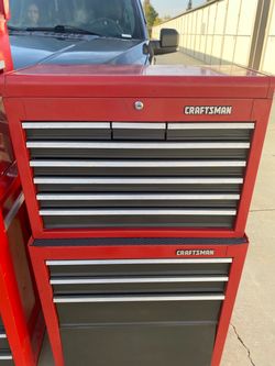 80’s model Craftsman top and bottom tool box with keys