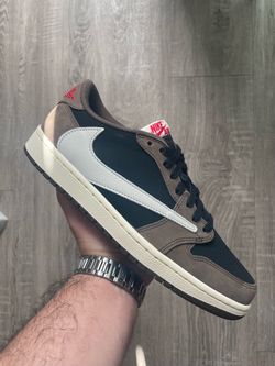 Jordan 1 Low Travis OG Mocha(9US)