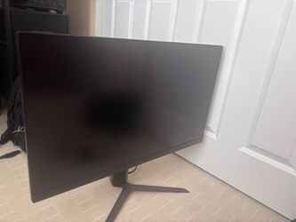 LG 31.5” QHD Monitor 2560 x 1440
