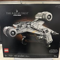 LEGO Star Wars Ultimate Collector Series The Razor Crest Set 75331