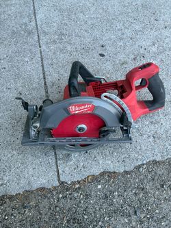 Milwaukee m18 fuel cordless saw