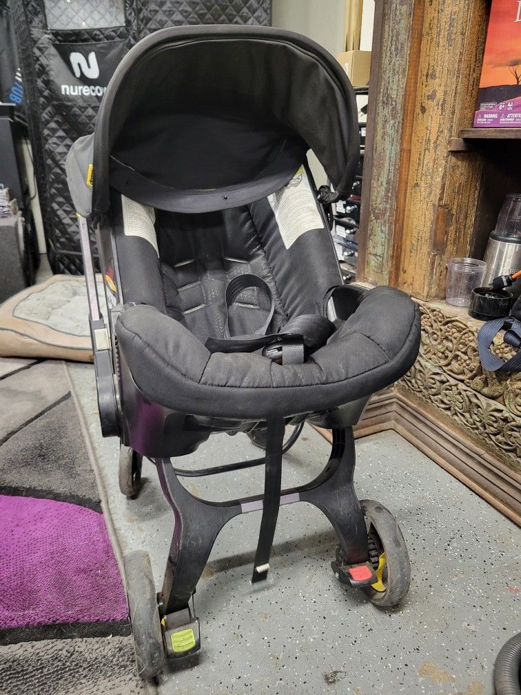 Doona Car Seat/stroller