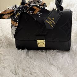 Beautiful Set Crossbody Id Holder