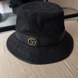 Authentic Gucci Bucket hat L Size 