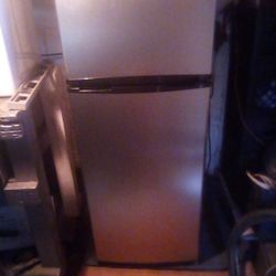 Thompson 7.25 Refrigerator Freezer