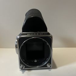 Hasselblad Body , Back , And Prism Finder