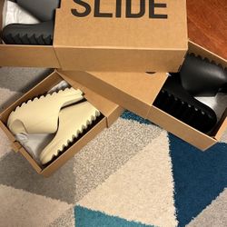 Yeezy Slides 