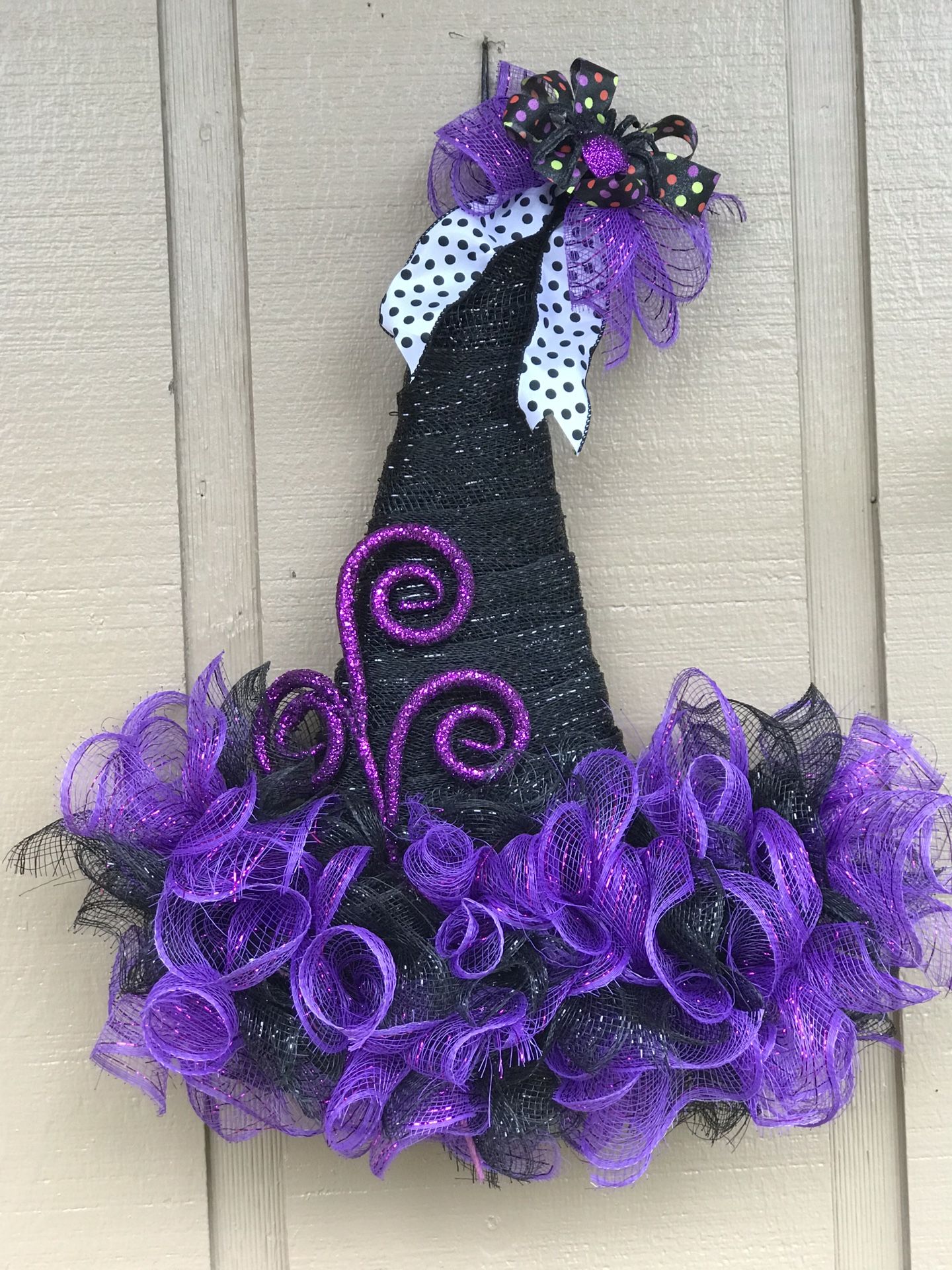 Halloween deco mesh witch hat wreath