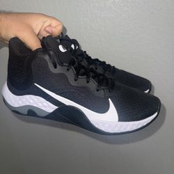 Nike Basketball Shoes Size 9.5