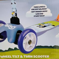 Bluey 3 Wheel Tilt And Turn Scooter 