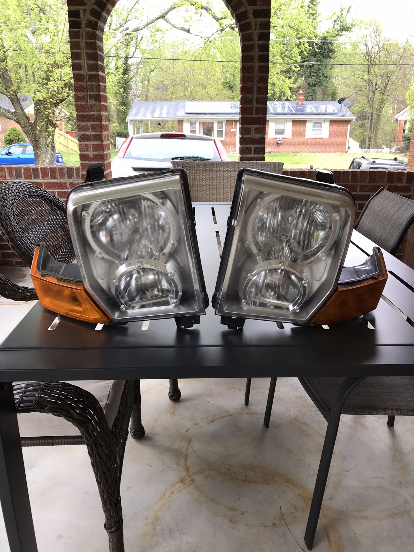 2006 JEEP COMMANDER  HEADLIGHTS 