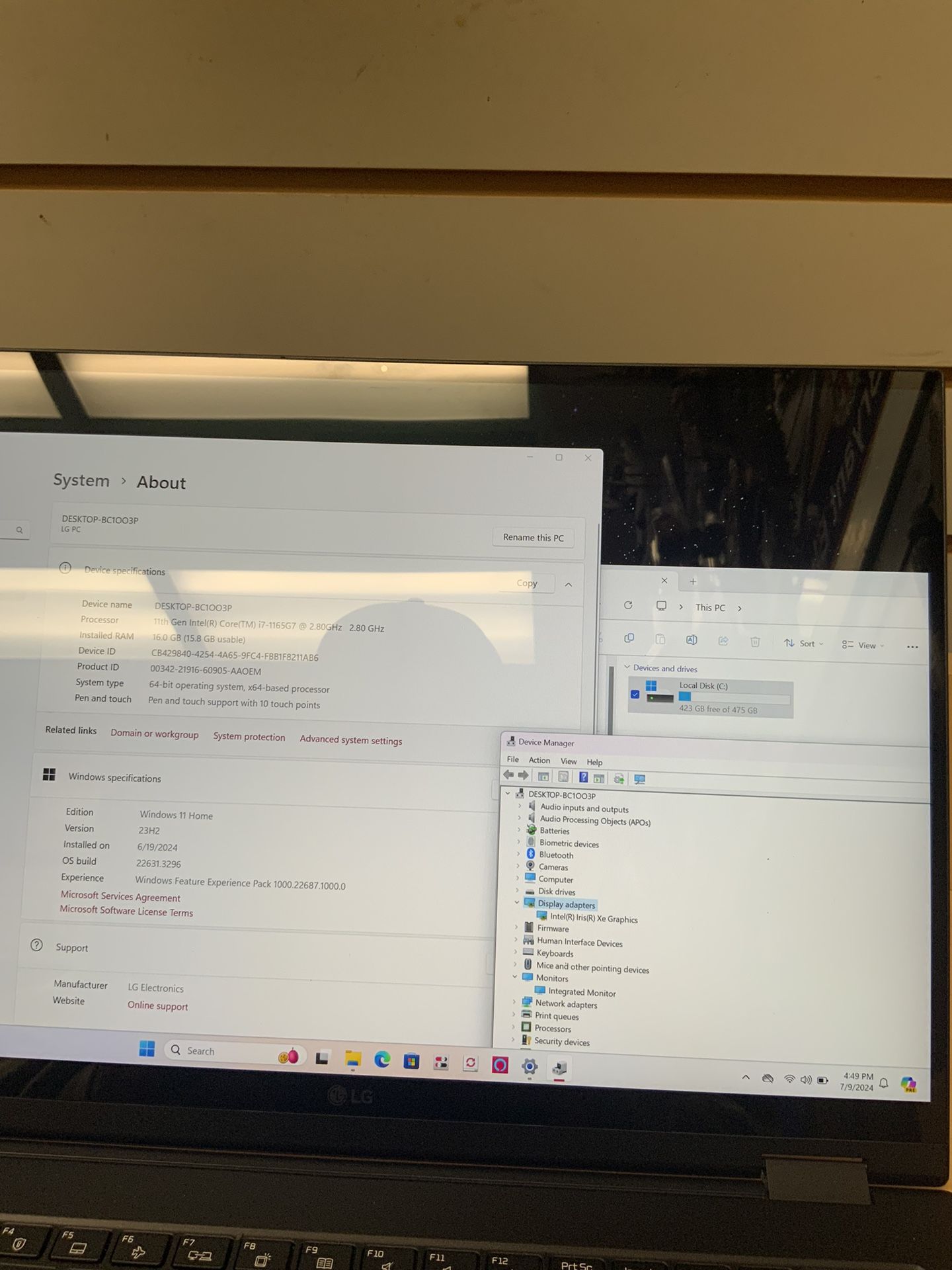 LG Gram 16'' (512GB SSD Intel Core i7-1165G7 16GB RAM) 2-In-1 Touch Laptop - Black