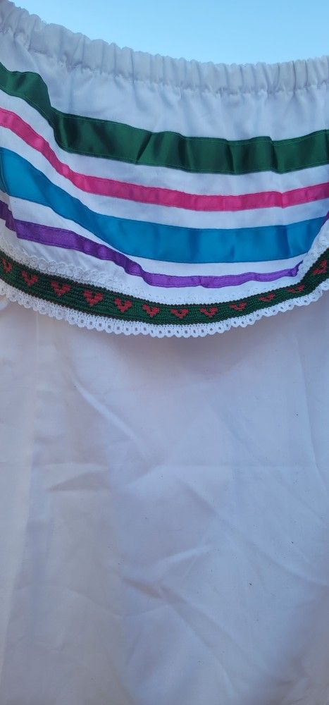 Blusas Tipicas Talla Small A $10 Cada Una