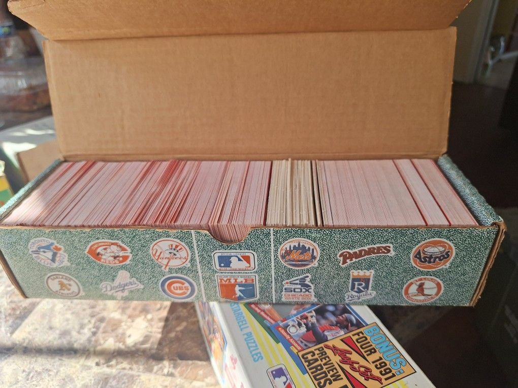 Baseball cards Incomplete