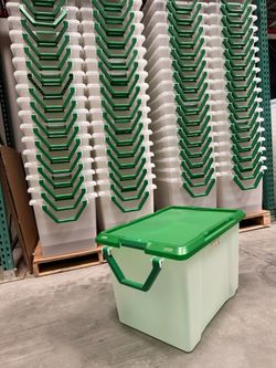 32 GALLON STORAGE BIN WITH WHEELS – CLEAR HEAVY DUTY TOTE – $10 EACH