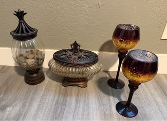 Kirkland decoration