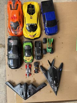 Lot Of 9 Cars And 2 Airplanes 