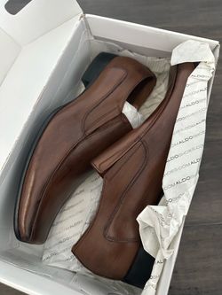 Men’s Shoes size 11 brown