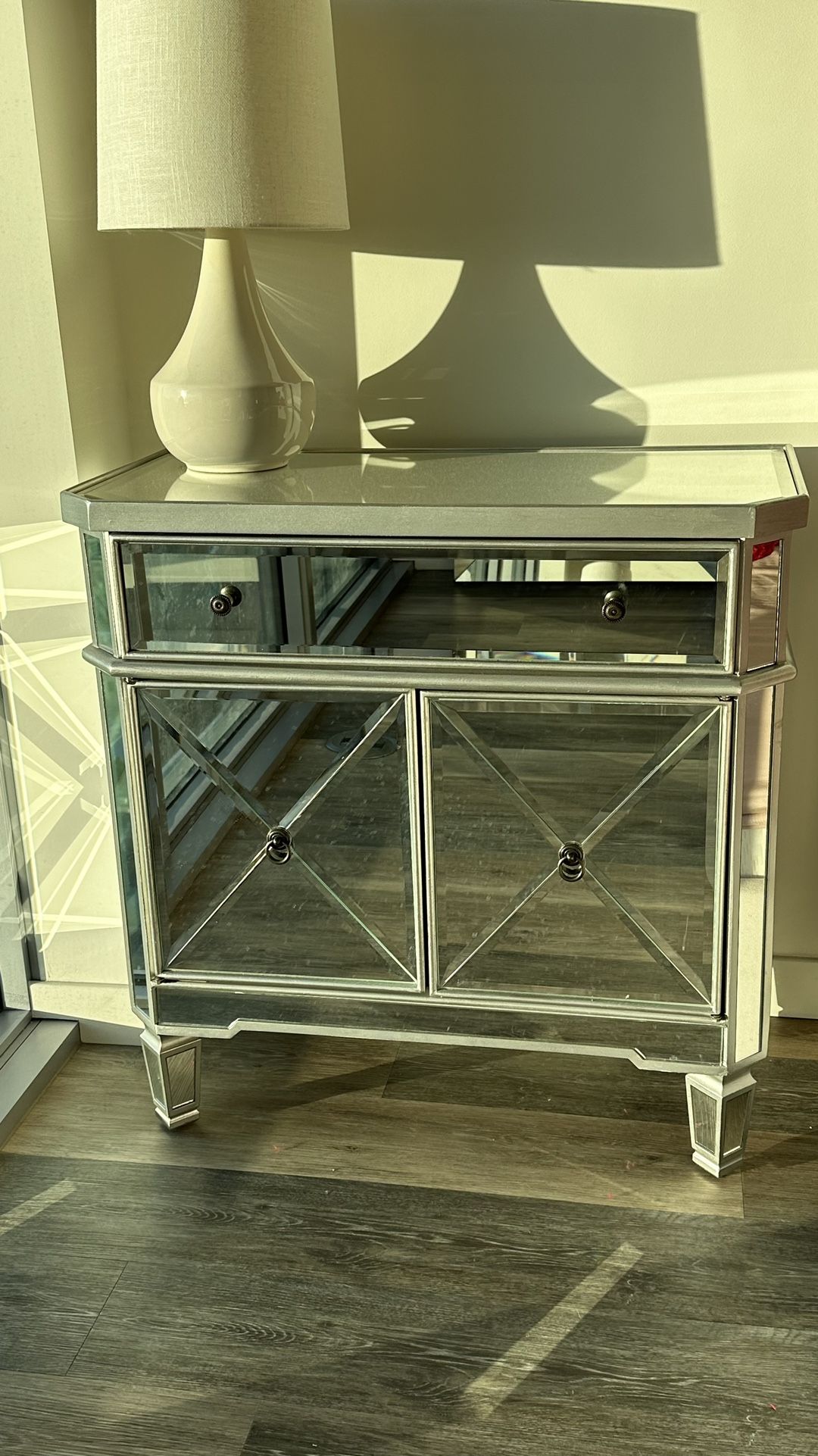 2 Mirrored Nightstands Etc 