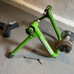 Kinetic Bike Trainer 