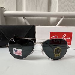 Ray-Ban Silver Aviator Sunglasses