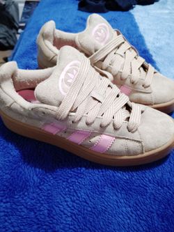 Big kids Adidas size 5