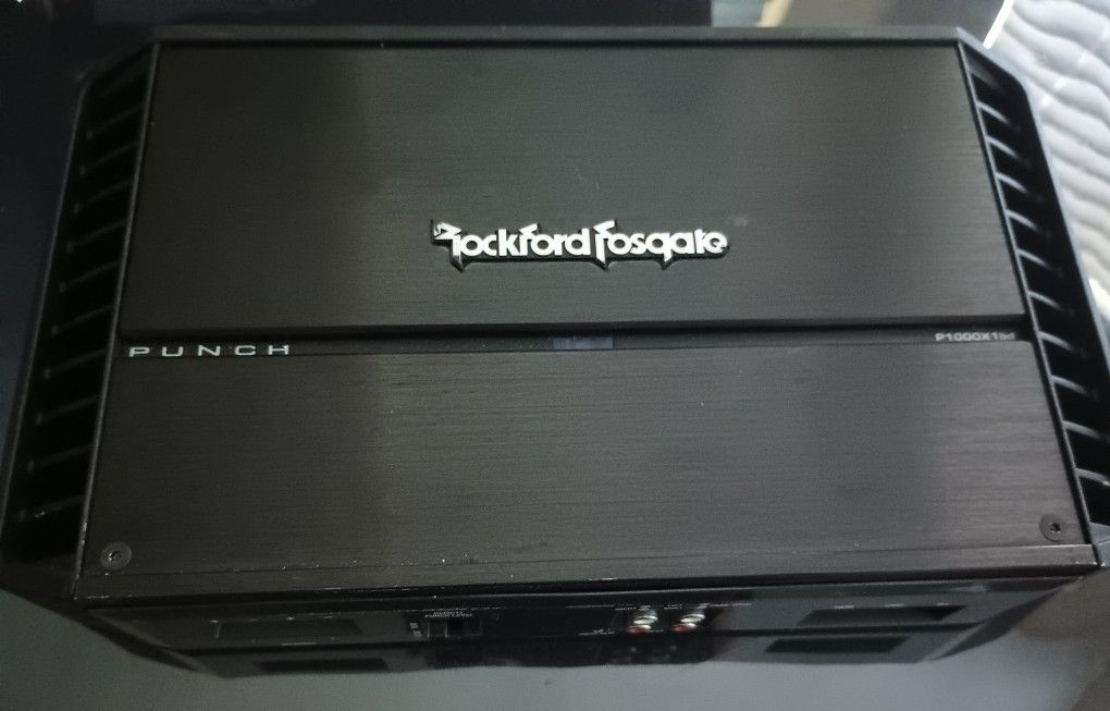 Rockford Fosgate Amp