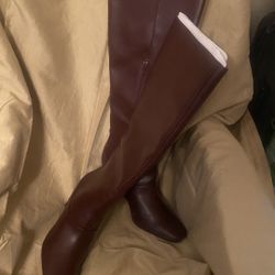 Size 10 Brand New From Nordstrom‘S Burgundy Knee-High Boots Over The Boots