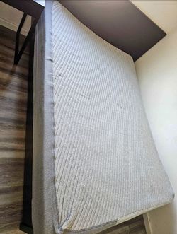Queen Size 11" Casper Nova Memory Foam Mattress (FREE Curbside Delivery Available)