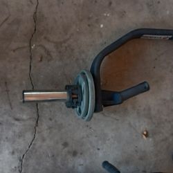 Pivoting Tricep Bar
