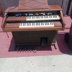 Free Lowrey Organ Multi-instrument Synthesizer