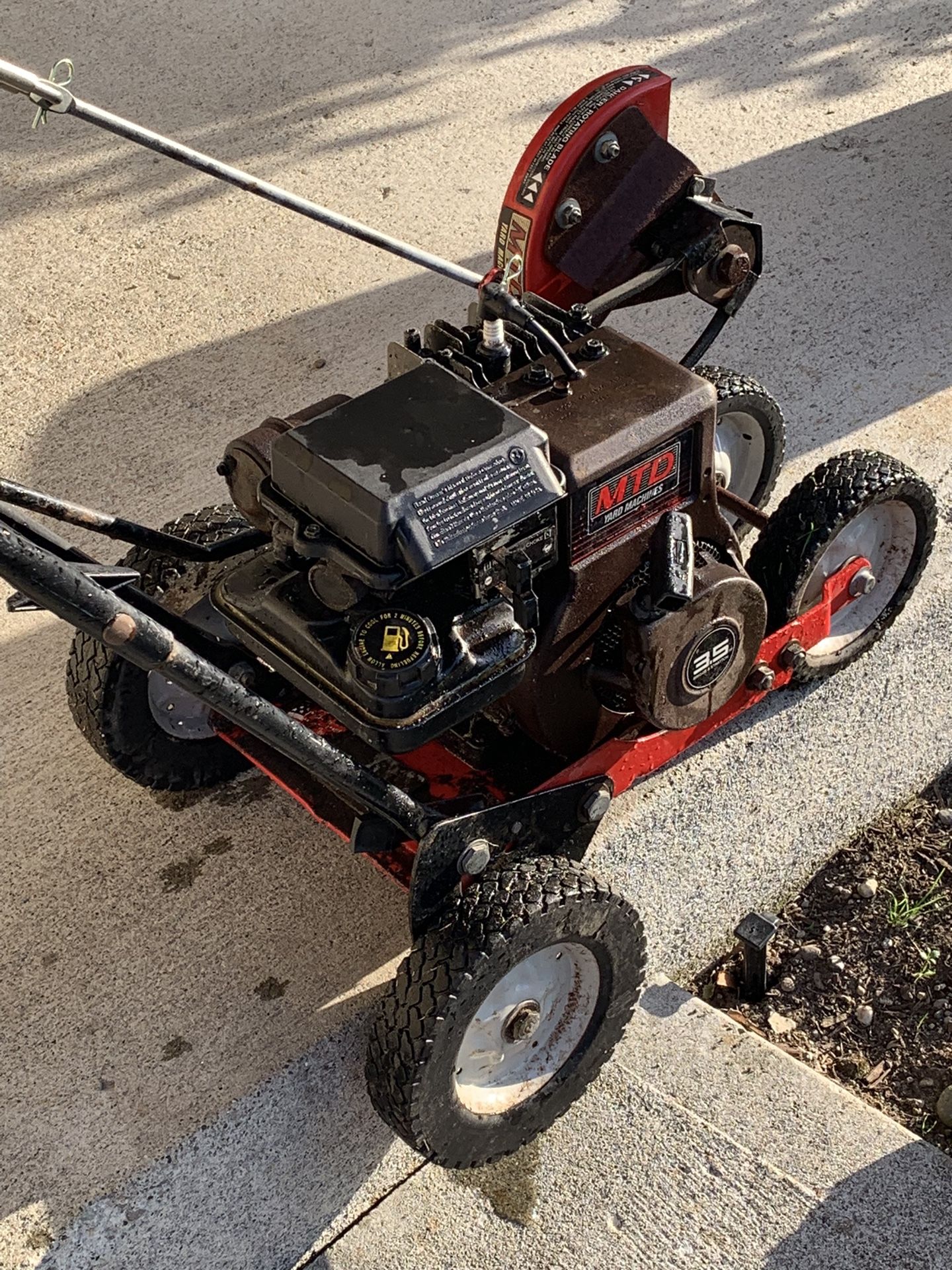 MTD, Yard Machines 3.5 HP Gas Edger for Sale in WA OfferUp