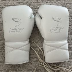 Fly White Superlace X 1s Boxing Gloves