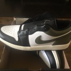 New Men’s Air Jordan 1 Low size 12