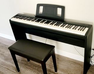 Roland FP-10 88-Key Weighted Digital Piano - Like New Condition