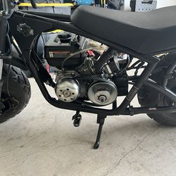 Mega Moto 224