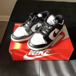 Men’s Nike Dunk Low Size 8.5